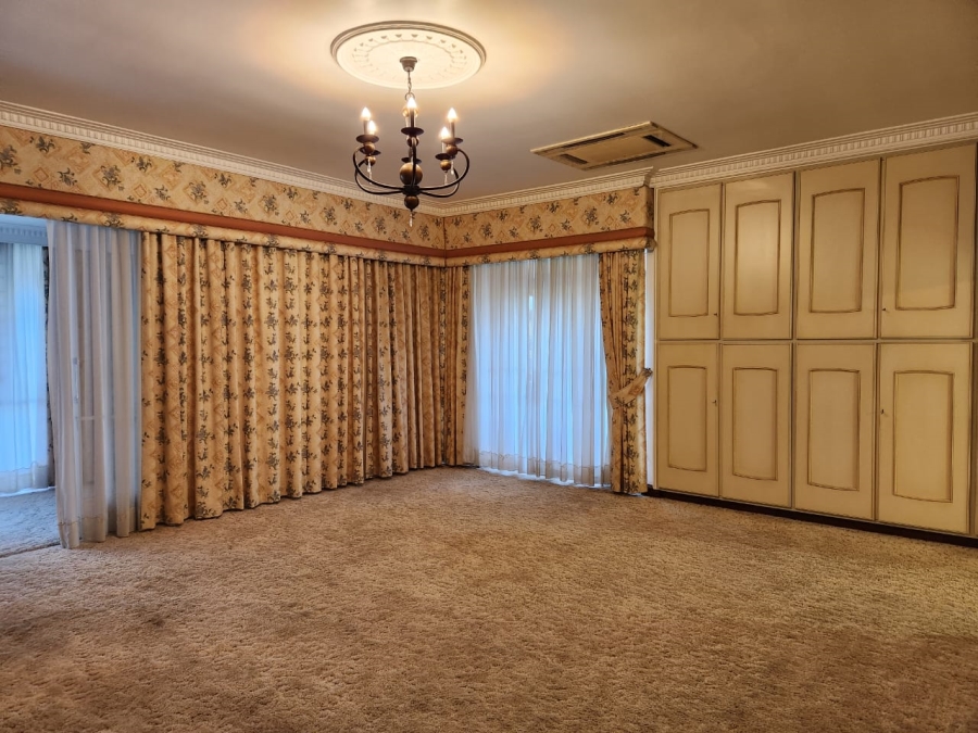 5 Bedroom Property for Sale in Dan Pienaar Free State